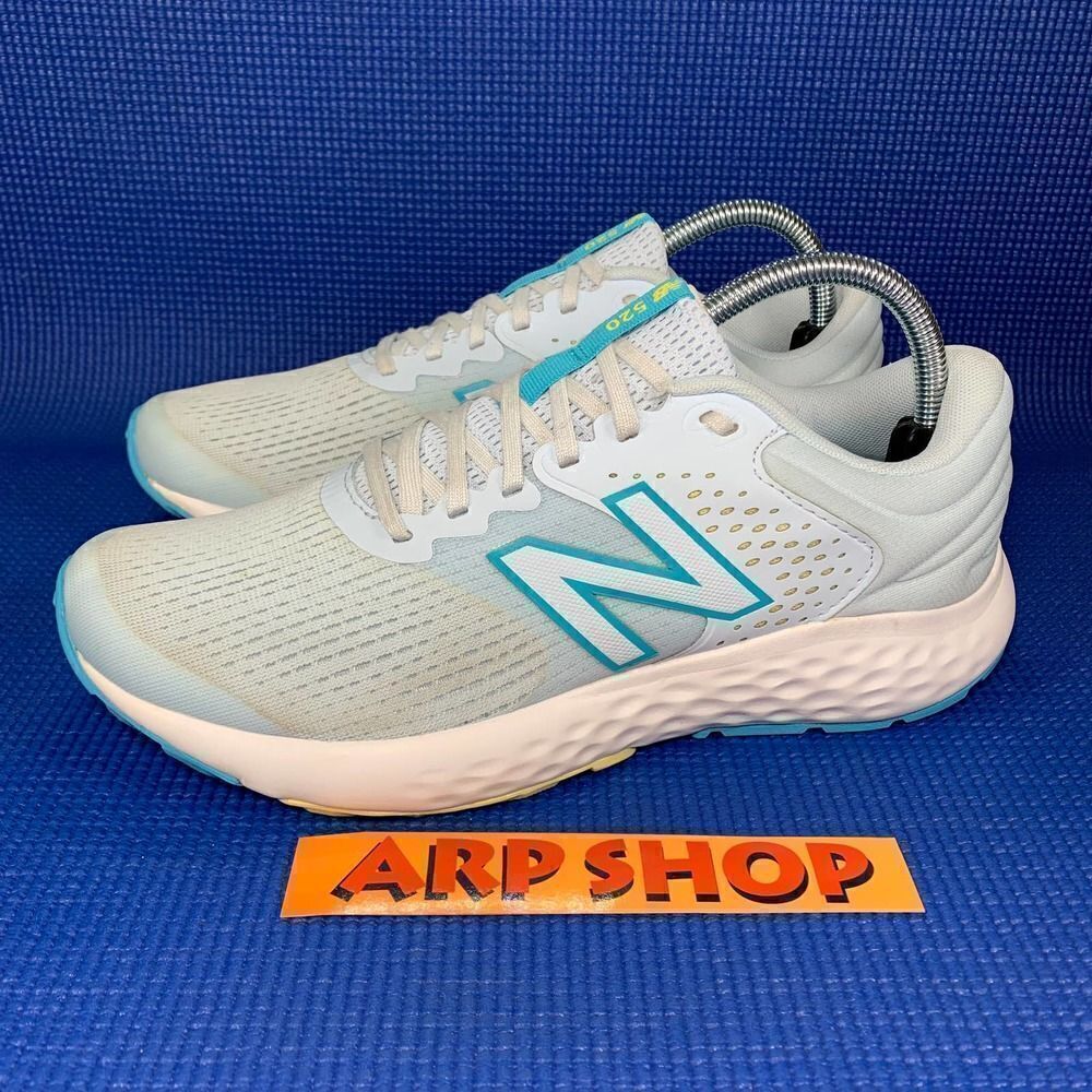 New Balance 520 v7 Women`s Size 10 - Light Blue/White Running Shoes W520LY7